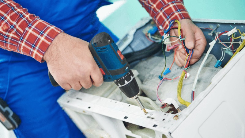 Narlıdere ECA ECA çamaşır makinesi kart tamiri – Su almama arızası orijinal parça ile giderildi. - Teknik servis örneği